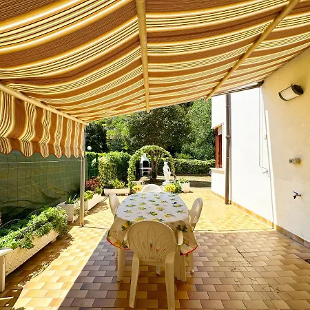 Apartment Wh - Trilocale Con Giardino E Posto Auto